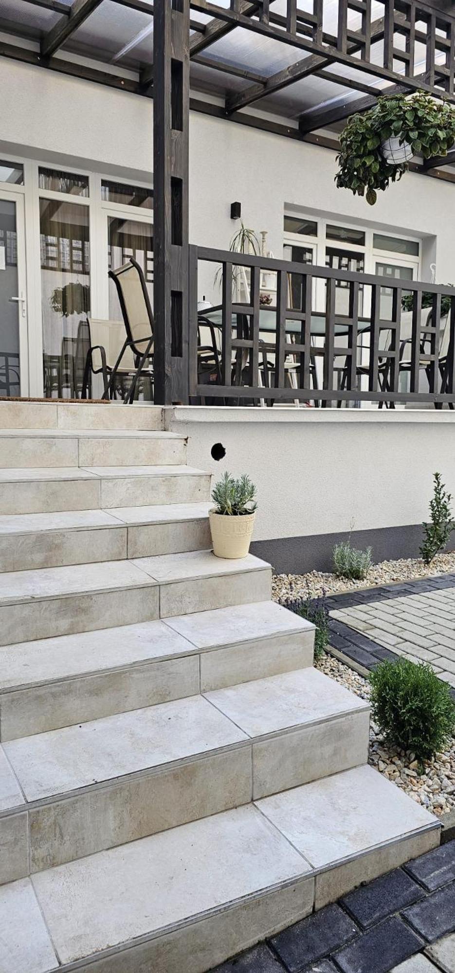 Peterfia Boutique Apartments Дебрецен Экстерьер фото